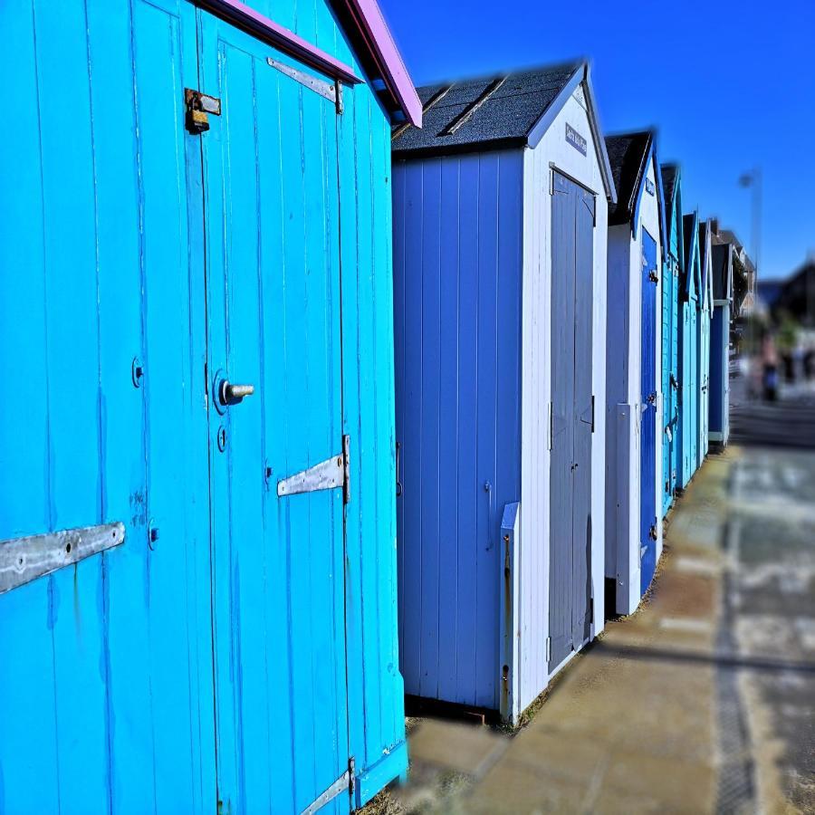Beachfront Studio Apartment Felixstowe Luaran gambar
